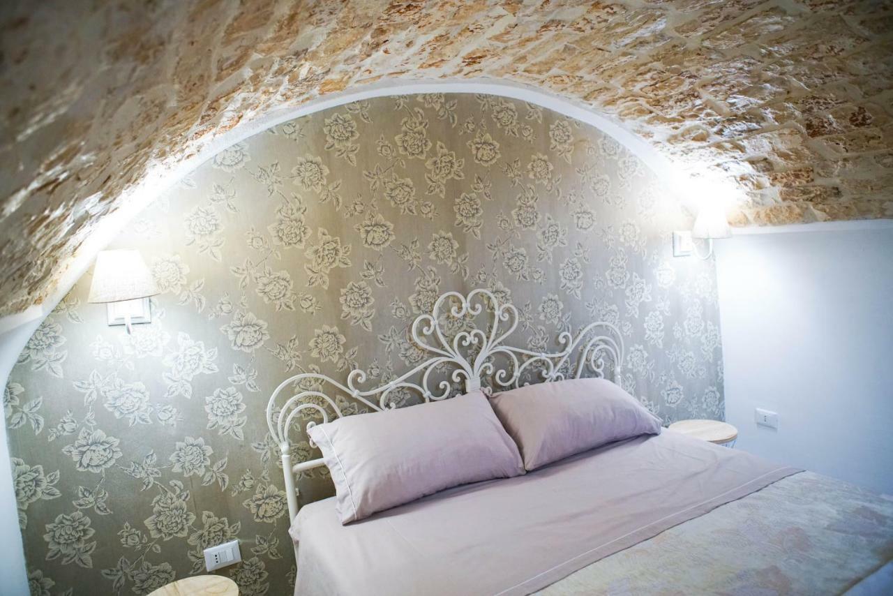 Home 5 - Giu In Dimora بوتينيانو المظهر الخارجي الصورة